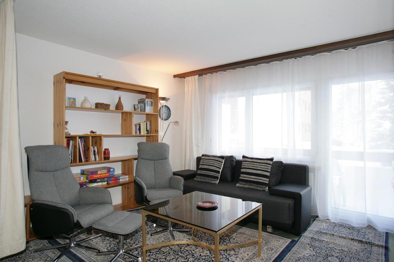 Baron / Baronesse Apartments Leukerbad Ruang foto
