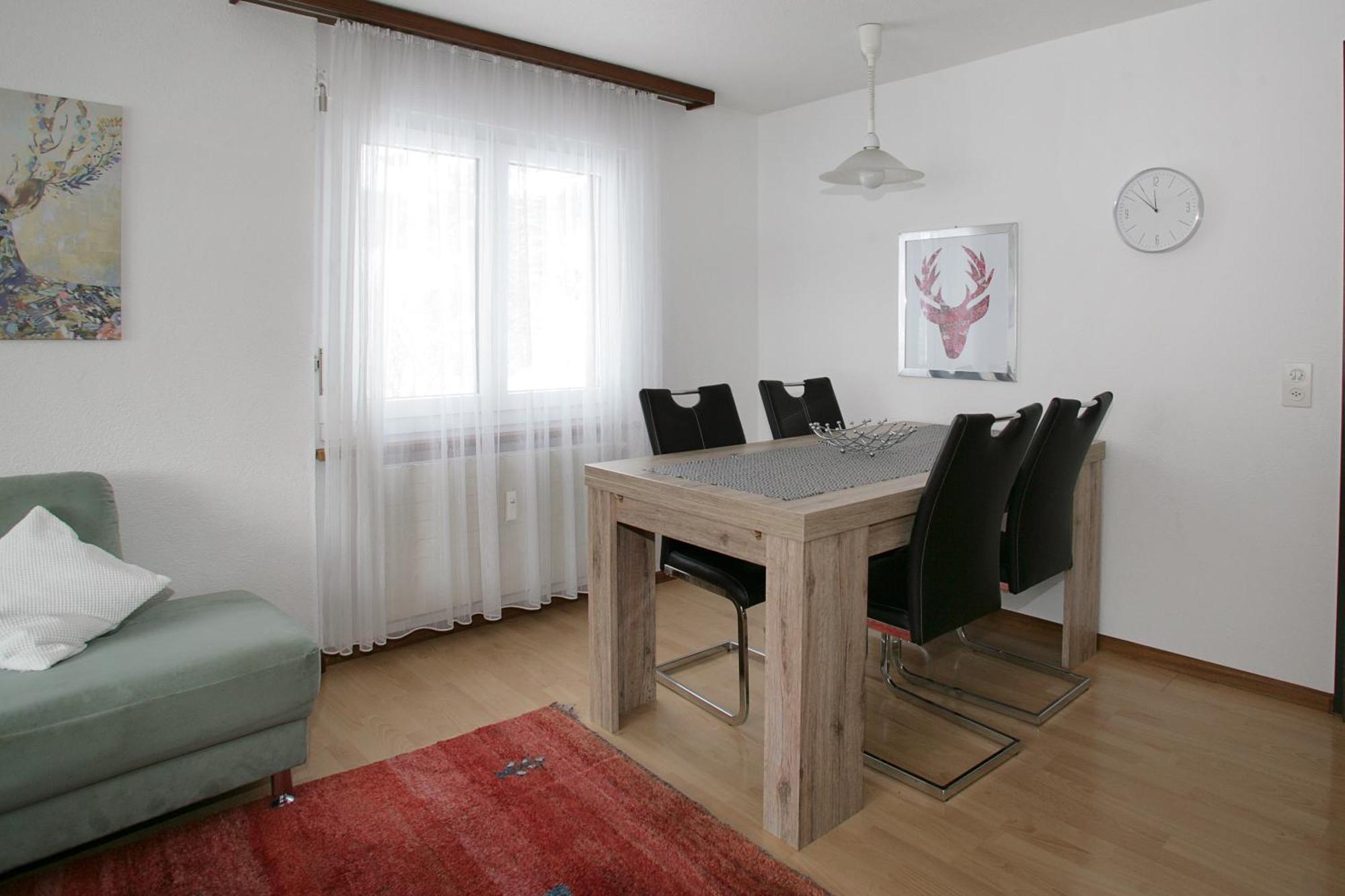 Baron / Baronesse Apartments Leukerbad Ruang foto